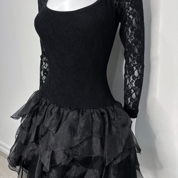 Tadashi Shoji Vintage Drop Waist Scoop Neck Lace Detail Mini Dress Womens Size S - Picture 6 of 15